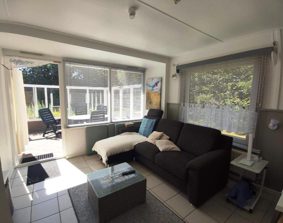 Vakantiehuis Hollum Ameland Dichtbij Strand En Met Ruime Tuin - Ameland39 Nl Exterior foto