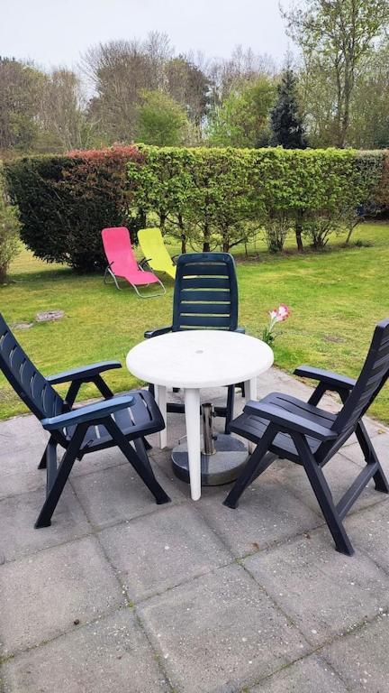 Vakantiehuis Hollum Ameland Dichtbij Strand En Met Ruime Tuin - Ameland39 Nl Exterior foto