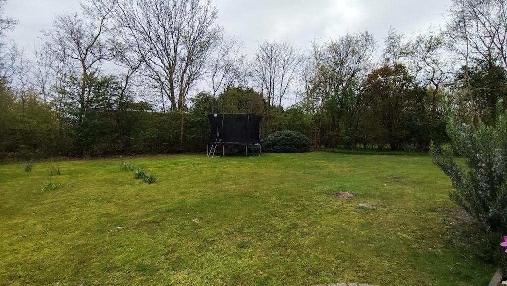 Vakantiehuis Hollum Ameland Dichtbij Strand En Met Ruime Tuin - Ameland39 Nl Exterior foto